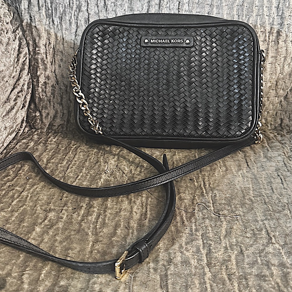 Micheal Kors black crossbody